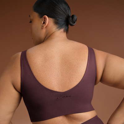 NikeSKIMS Matte Women's V-Neck Long-Line Bra