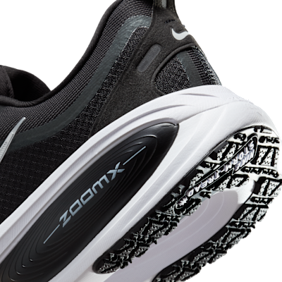 Nike Vomero 18 GORE-TEX Men's Waterproof Road Running Shoes with Reflective Design Accents