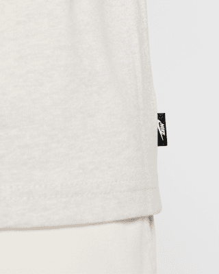 Nike Sportswear Premium Essentials