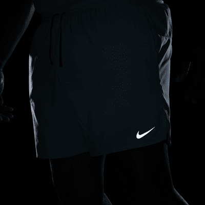 Nike Stride Dri-FIT hardloopshorts met binnenbroek voor heren (18 cm)