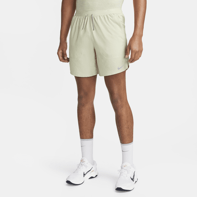 Shorts de correr Dri-FIT de 18 cm con forro de ropa interior para hombre Nike Stride