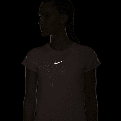 เสื้อวิ่งแขนสั้นผู้หญิง Nike Dri-FIT Run Division