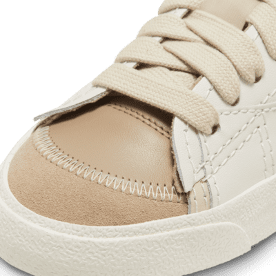 blazer low 77 medium khaki