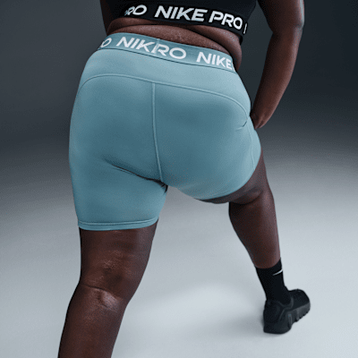 Nike Pro 365 Women's 5" Shorts (Plus Size)
