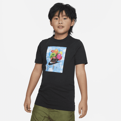 Nike Sportswear Older Kids' T-Shirt