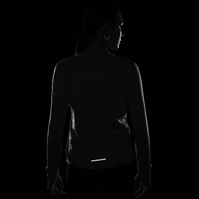 나이키 드라이 핏 스위프트 엘리먼트 UV 여성 크루넥 러닝 탑