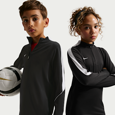 Nike Strike Older Kids' Dri-FIT Football Knit Drill Top