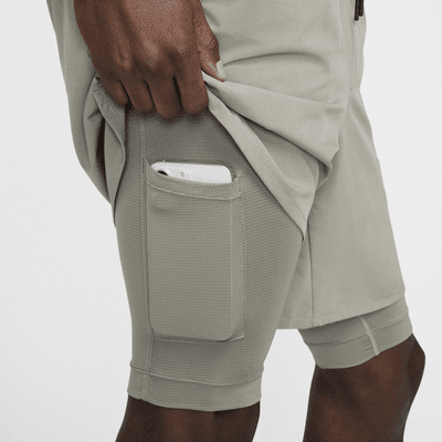 Shorts versátiles Dri-FIT de 18 cm 2 en 1 para hombre Nike Unlimited