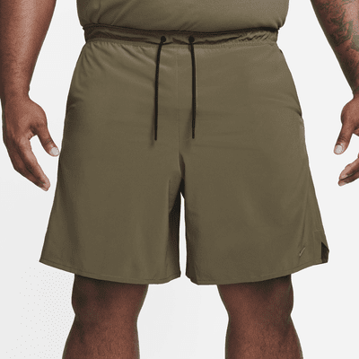 Shorts versátiles sin forro Dri-FIT de 23 cm para hombre Nike Unlimited