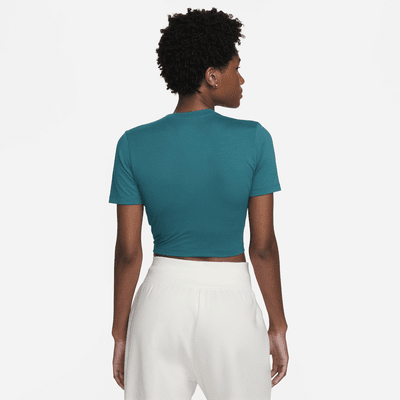Sportswear Essential Women's Slim-Fit T-Shirt. Nike.com