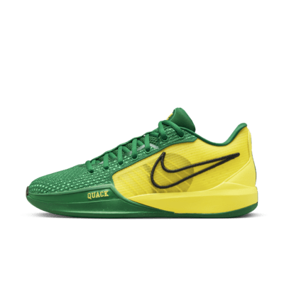 Nike basketball shoes green sale