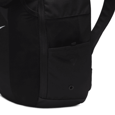 Paris Saint-Germain Academy Football Backpack (30L). Nike IN