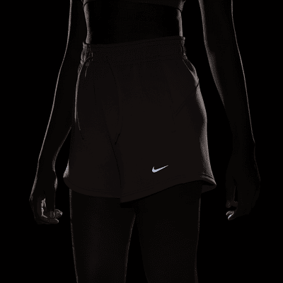 Shorts Dri-FIT de tiro alto para mujer Nike Prima