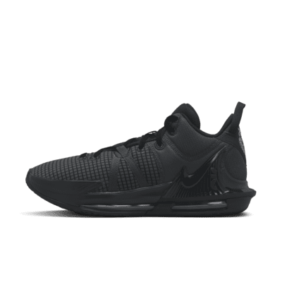 LeBron Witness 7 EP Basketball Shoes