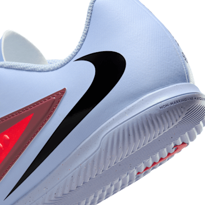 Nike Phantom 6 Low Club Indoor/Court Football Shoe