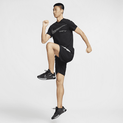 Nike 男款 Dri-FIT 健身 T 恤