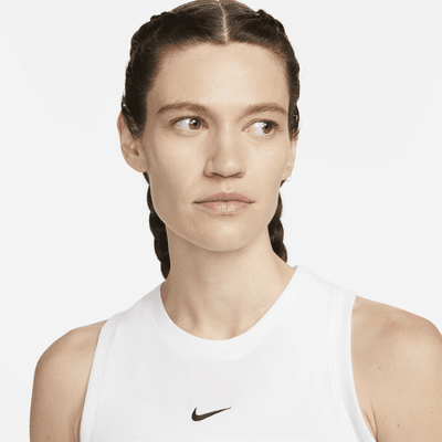 Nike Sportswear Chill Knit Women's Tight Cropped Mini-Rib Tank Top. Nike SI