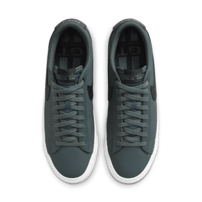 Scarpa Nike SB Blazer Low Pro GT – Uomo