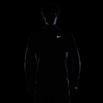 Nike Dri-FIT Element Men's UV Running Hoodie. Nike.com
