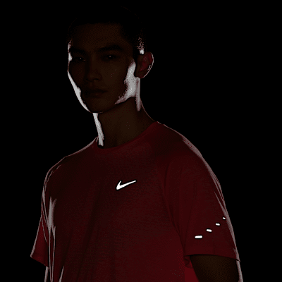 Nike Stride 男款 Dri-FIT ADV 短袖跑步上衣
