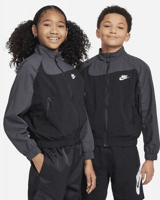 Nike Sportswear Amplify Big Kids' Woven Full-Zip Jacket. Nike JP