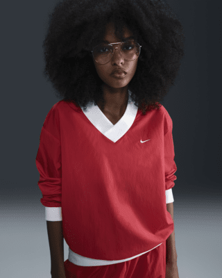 Женские  Nike Sportswear Essential Loose UV Woven Long-Sleeve V-Neck Top