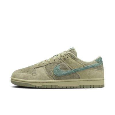 Chaussure Nike Dunk Low pour femme. Nike CH