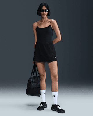 Женские  Nike Sportswear Chill Terry Mid-Rise French Terry Mini Skort