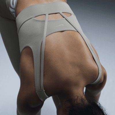 Brassière de sport longue rembourrée à maintien normal Nike Zenvy pour femme