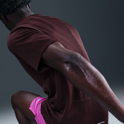 Nike Dri-FIT Miler Men's Short-Sleeve Running Top