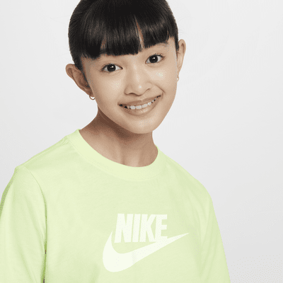 Nike Sportswear Big Kids' (Girls') Cropped T-Shirt