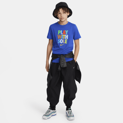 Nike Sportswear Older Kids' T-Shirt