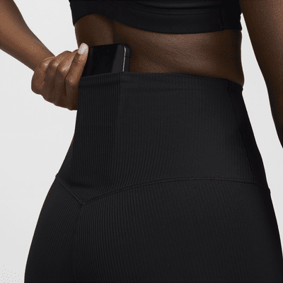 Shorts de ciclismo de tiro alto de 20 cm con soporte suave para mujer Nike Zenvy Rib