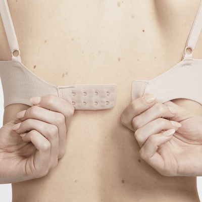 Bra deportivo de baja sujeción con almohadillas para mujer Nike Alate Minimalist