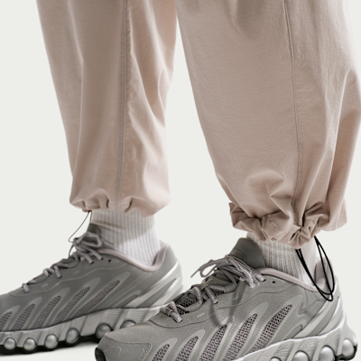 Pants de tejido Woven Dri-FIT para hombre Nike Tech