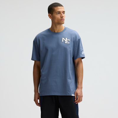 Playera Nike de la NFL para hombre New England Patriots Rivalries Collection Essential Max90