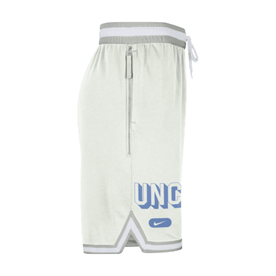 Shorts universitarios Nike Dri-FIT para hombre UNC DNA 3.0