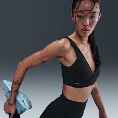 Nike One Women's Light-Support Padded Sports Bra