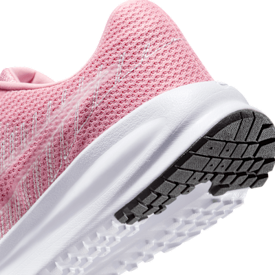 Löparsko för hårt underlag Nike Run Defy för kvinnor