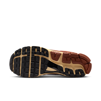 Nike Zoom Vomero 5 Men's Shoes