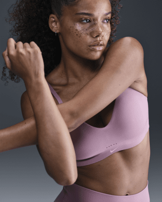 Женские  Nike Alate Minimalist Light-Support Padded Convertible Sports Bra