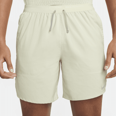 Shorts de correr Dri-FIT de 18 cm con forro de ropa interior para hombre Nike Stride