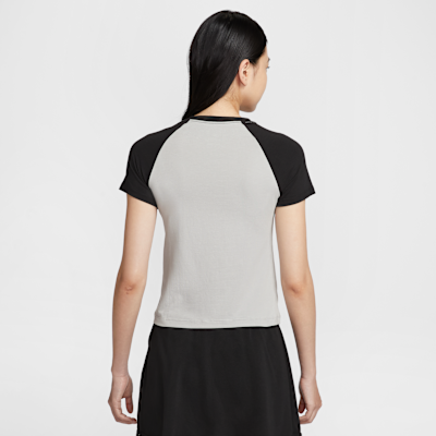 Nike Sportswear Chill Knit Women's Slim Graphic T-Shirt