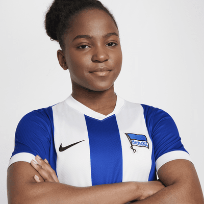 Hertha BSC 2024/25 Stadium Home Nike Replica Fußballtrikot mit Dri-FIT-Technologie für ältere Kinder