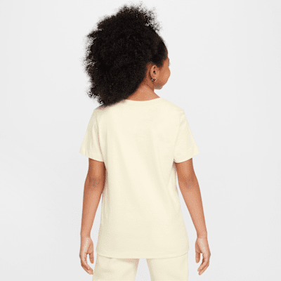 Nike Sportswear Older Kids' T-Shirt