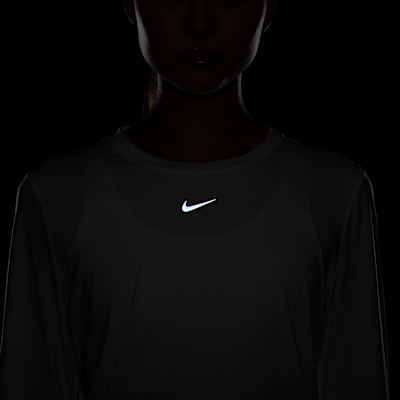 Nike One Classic Women's Dri-FIT Long-Sleeve Top