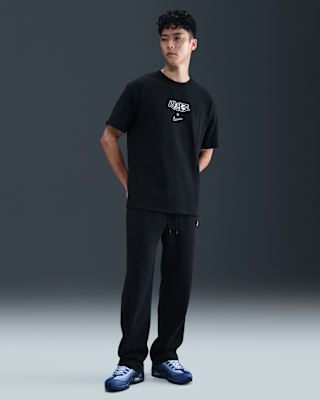 Nike Sportswear Solo Swoosh T-Shirt. Nike UK