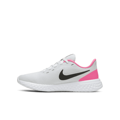 nike revolution bq5671