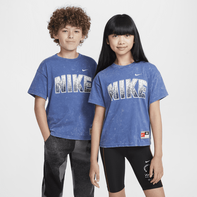 Nike Sportswear Older Kids' T-Shirt