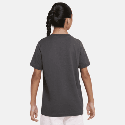 Nike Sportswear Older Kids' T-Shirt